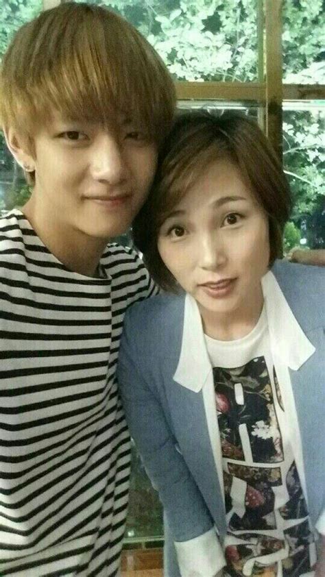 kim taehyung sister age|kim taehyung family pictures.